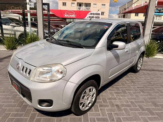 FIAT UNO 1.0 VIVACE 8V FLEX 4P MANUAL FIAT UNO 1.0 VIVACE 8V FLEX 4P MANUAL